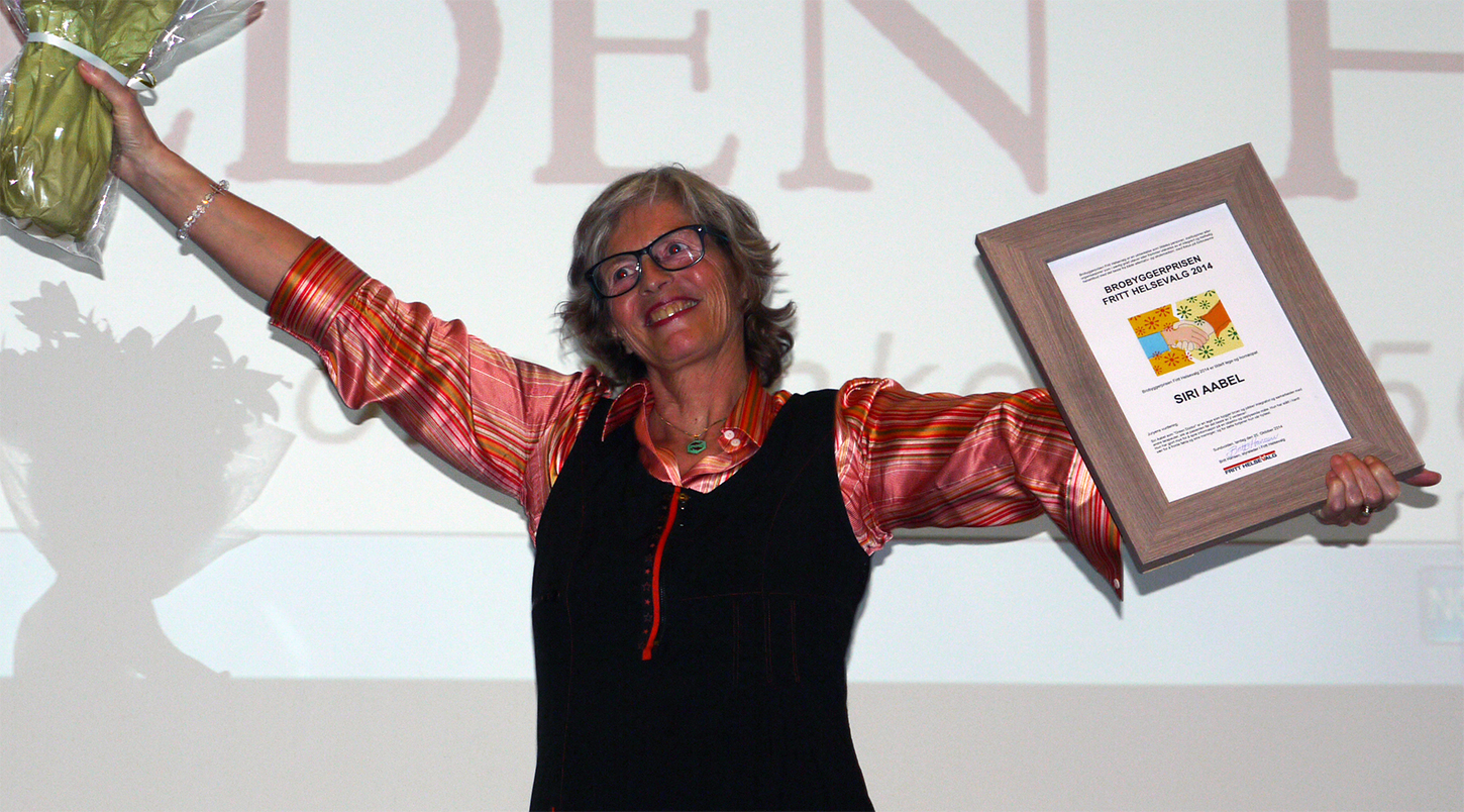 Siri Aabel mottar Brobyggerprisen 2014
